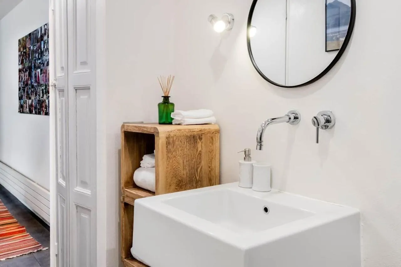 Design Loft Bocconi Apartment Milan